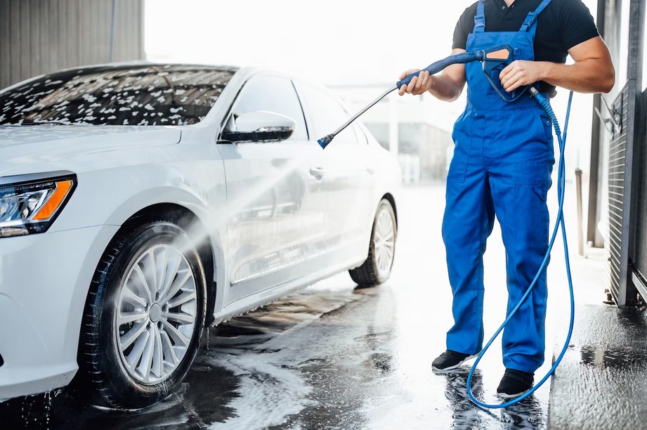 Ajanvarausjärjestelmä autopesulalle - Hallinnoija